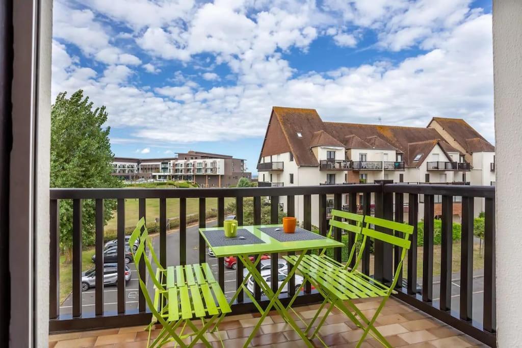 Cabourg Au P'Tit Nid, Cocon Au Bord De Mer Екстериор снимка